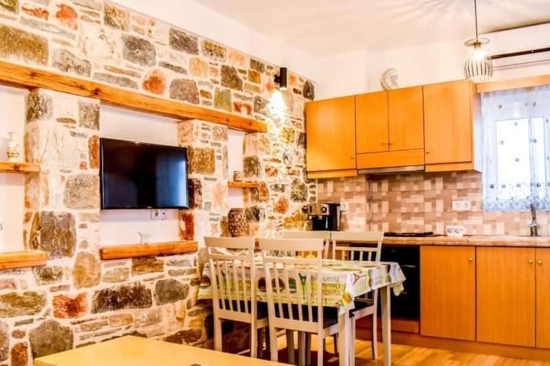 Klaidis House Apartment Skiathos Town Bagian luar foto